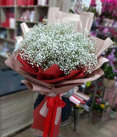 Букет цветов из: Гипсофила в Верхнем Икорце