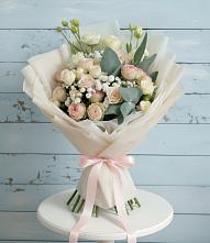 Букет цветов из:  Розы и Лизиантусы #REPLACE_PRED# Верхнем Икорце