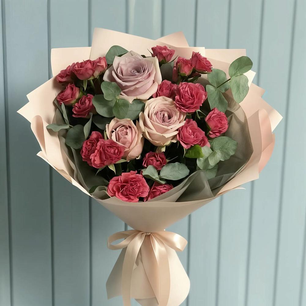 Букет цветов из: Гвоздики и Розы в Верхнем Икорце