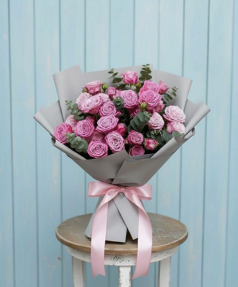 Букет цветов из: Розы в Верхнем Икорце