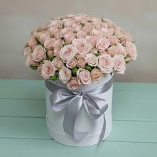 Цветочная композиция из Розы в шляпной коробке в Верхнем Икорце