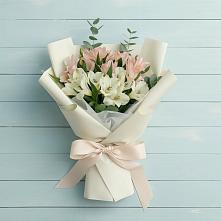 Букет цветов из:  Альстромерии #REPLACE_PRED# Верхнем Икорце