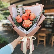 Букет цветов из:  Розы в Верхнем Икорце