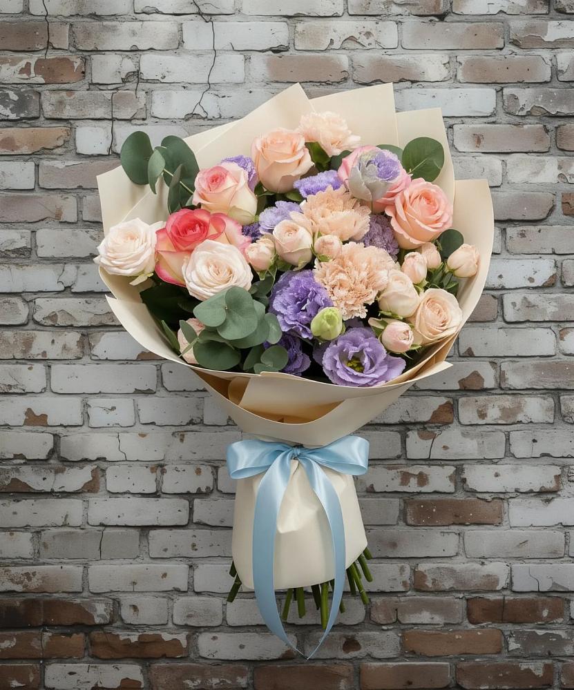 Букет цветов из: Розы, Лизиантусы и Гвоздики в Верхнем Икорце