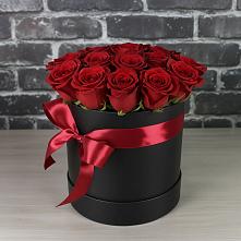 Цветочная композиция из Розы в шляпной коробке #REPLACE_PRED# Верхнем Икорце