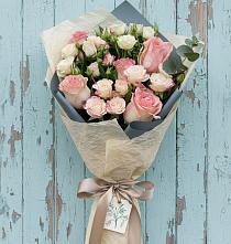 Букет цветов из:  Розы в Верхнем Икорце