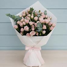 Букет цветов из:  Розы в Верхнем Икорце