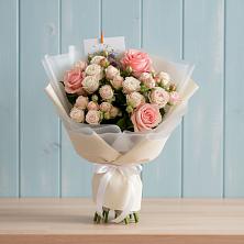 Букет цветов из:  Розы в Верхнем Икорце