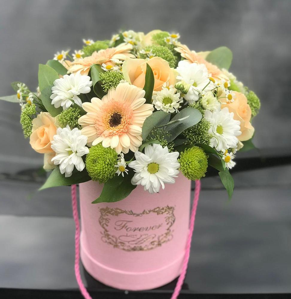 Цветочная композиция из Розы, Герберы и Хризантемы в шляпной коробке в Верхнем Икорце