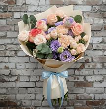 Букет цветов из:  Розы, Лизиантусы и Гвоздики в Верхнем Икорце