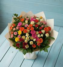 Букет Микс из разноцветных кустовых роз в Верхнем Икорце