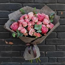 Букет цветов из:  Розы в Верхнем Икорце